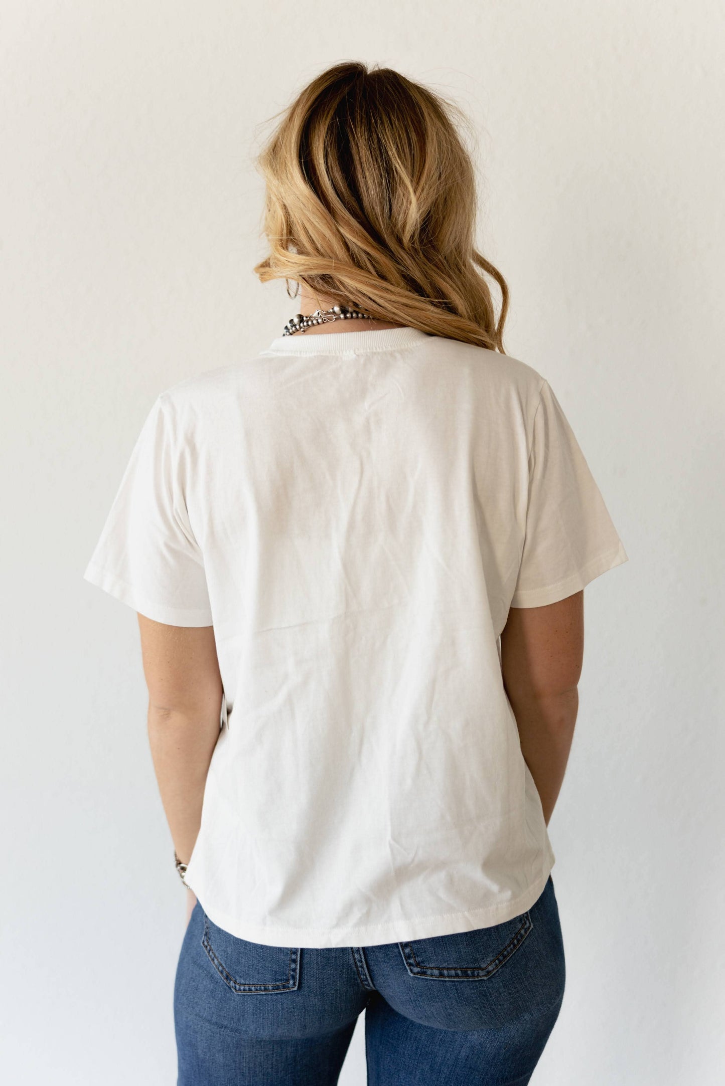 HOWDY  EMBRODIERY TEE
